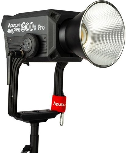 Светодиодный осветитель Aputure Light Storm LS 600С Pro V-mount kit (2300-10000K) фото