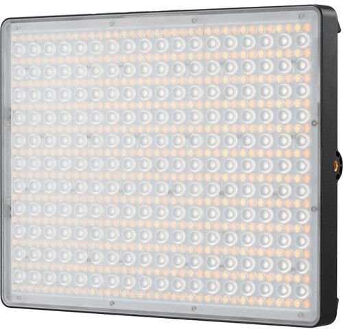 Светодиодный осветитель Aputure Amaran P60c 2500-7500K RGB фото