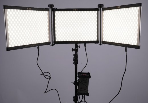 Светодиодный осветитель FST PL-960B фото
