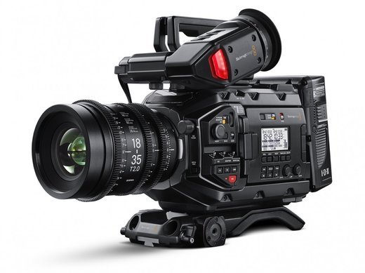 Видеокамера Blackmagic Design URSA Mini Pro 4,6K EF фото